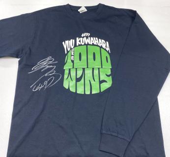 4497桑原　悠選手提供サイン入りロングTシャツ