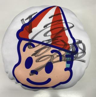 ★NEW★BTS鹿島開設11周年優勝！3908重成　一人選手サイン入りターンマーク坊やクッション